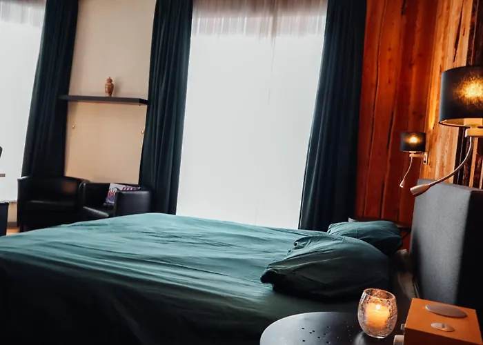 Brasserie De Kroon Hotel *