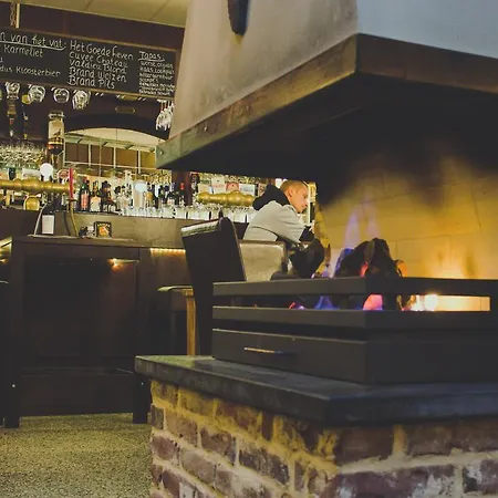 Brasserie De Kroon Otel