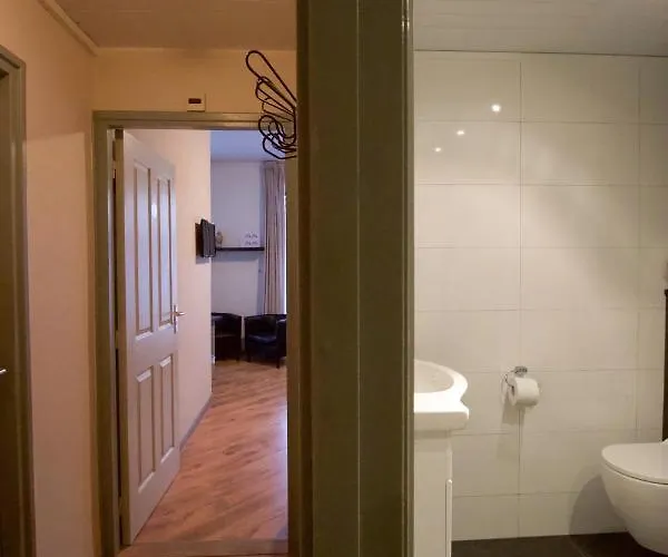 فندق Brasserie De Kroon