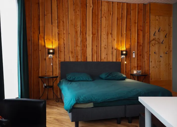 فندق Brasserie De Kroon غولبين