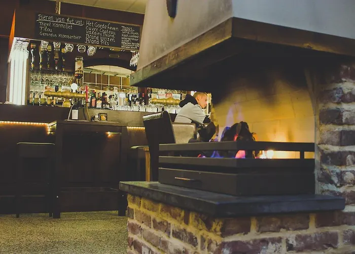 Brasserie De Kroon فندق