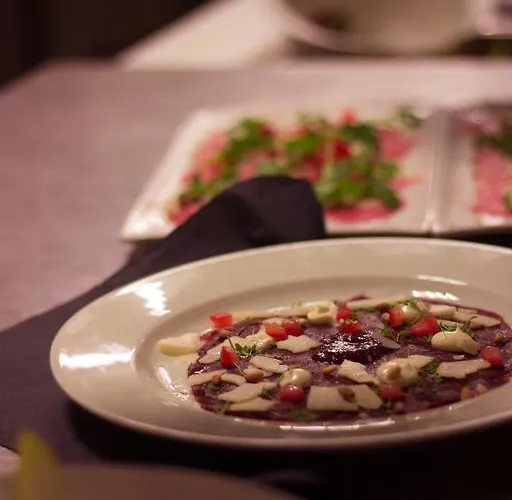 فندق Brasserie De Kroon غولبين