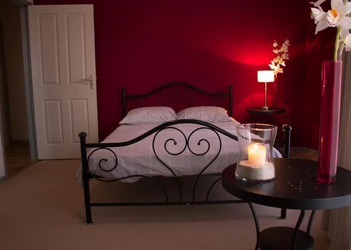 فندق Brasserie De Kroon غولبين