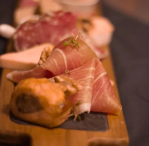 فندق Brasserie De Kroon غولبين